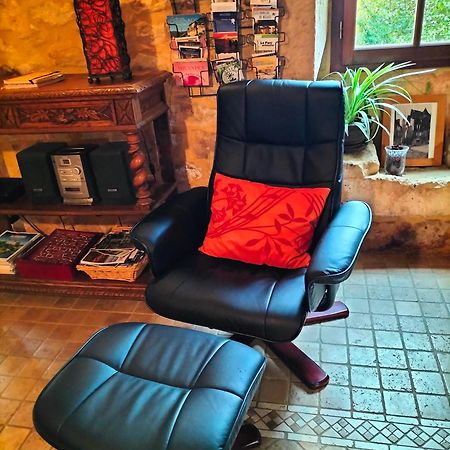 Charmante Maison Troglodyte Vitrac  Esterno foto